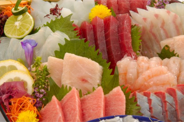 刺身の盛り合わせ